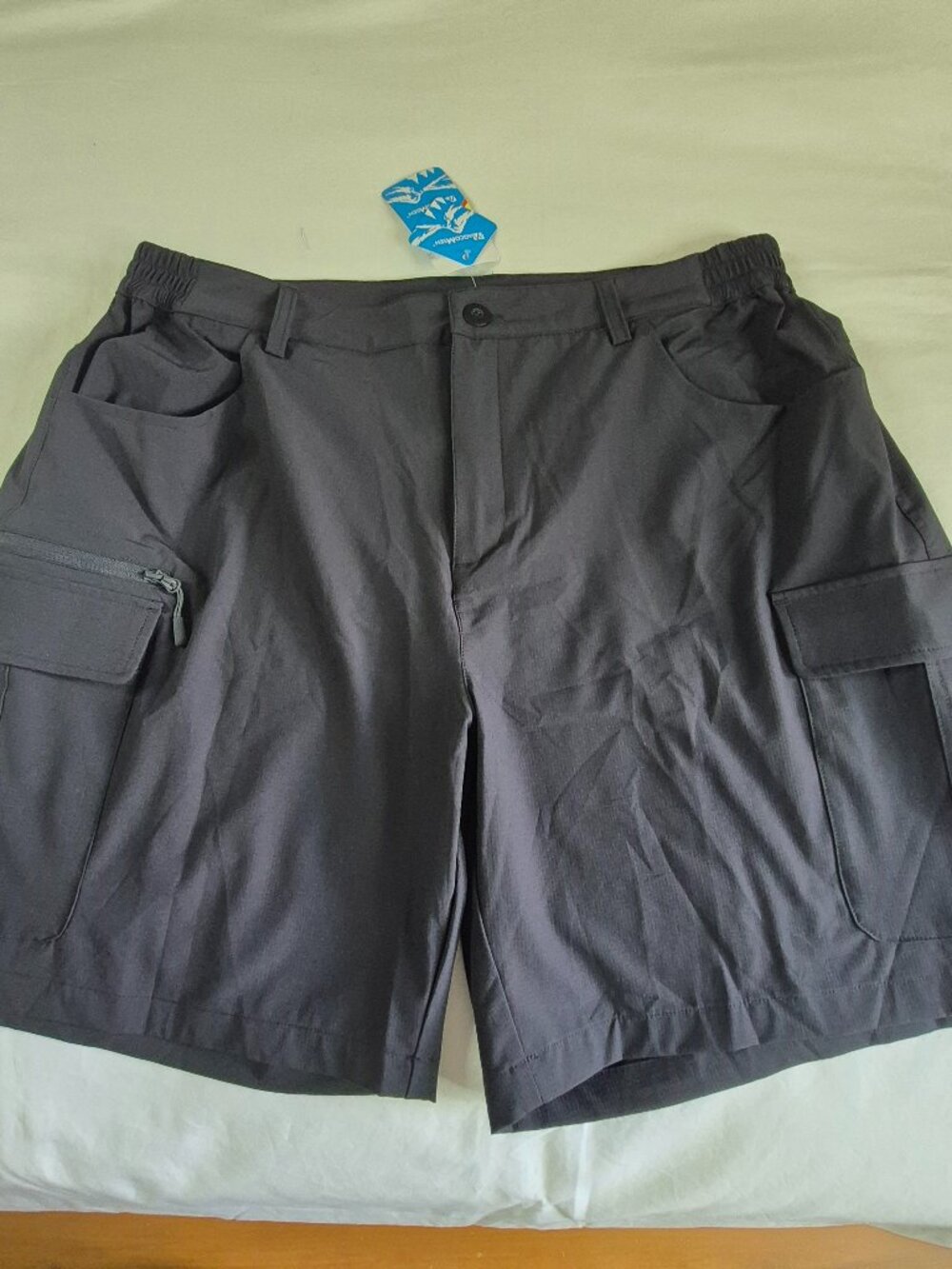 MagcoMsen Shorts Mens Black Cargo Elastic Waist Hiking, Size XL, NWT